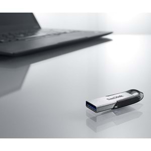 SanDisk 32Gb Ultra Flair Metal Kasa Usb 2.0 Bellek SDCZ73-032G-G46